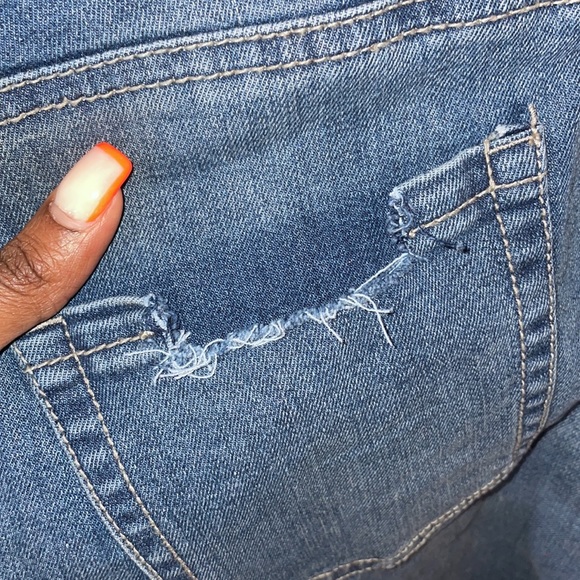 FN “Can’t Let Me Go Skinny Jeans” 💜 - Picture 4 of 4